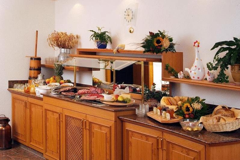 Hotel-Restaurant Sennhuette Im Herzen Des Suedschwarzwalds Kleines Wiesental Eksteriør billede