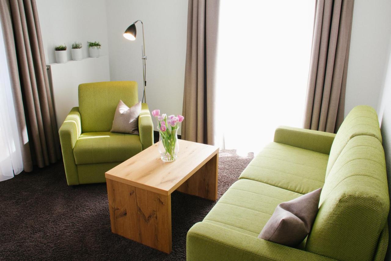 Hotel-Restaurant Sennhuette Im Herzen Des Suedschwarzwalds Kleines Wiesental Eksteriør billede